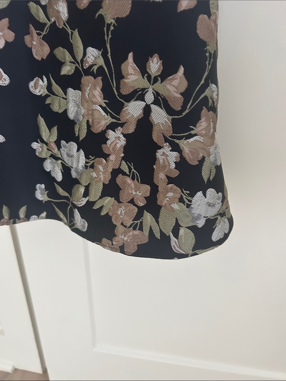 ML Monique Lhuillier Garden Jacquard Gown - Picture 7 of 14